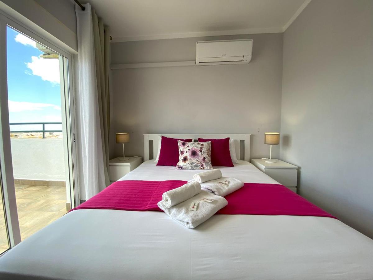 Quarteira Ocean Breeze 2 By Homing Appartement Buitenkant foto