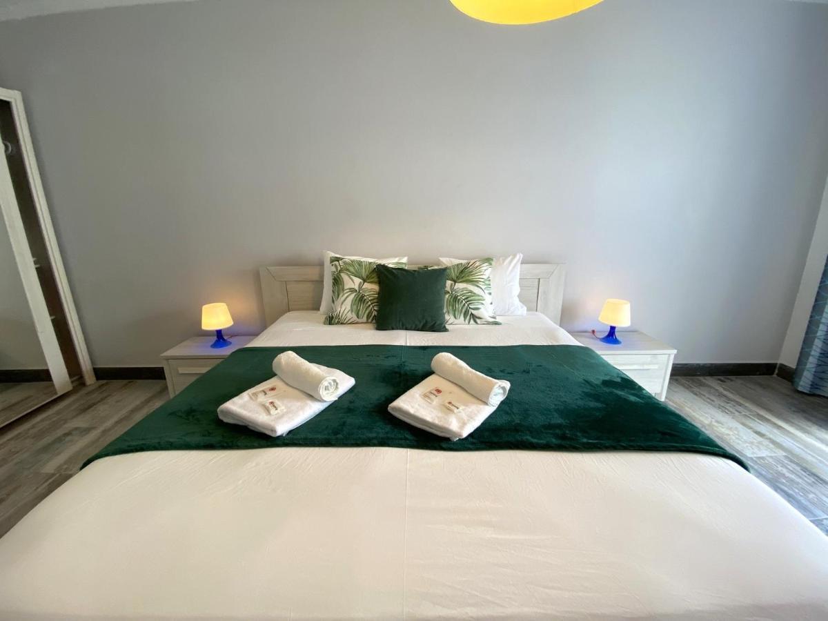 Quarteira Ocean Breeze 2 By Homing Appartement Buitenkant foto